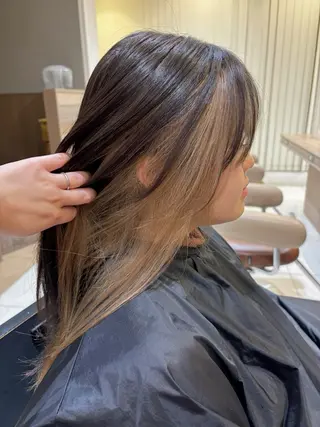 ロング カラー ハイトーンカラー☁️ 西條 楓花のヘアスタイル