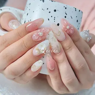 ネイル Queens 榊 まおのネイルデザイン