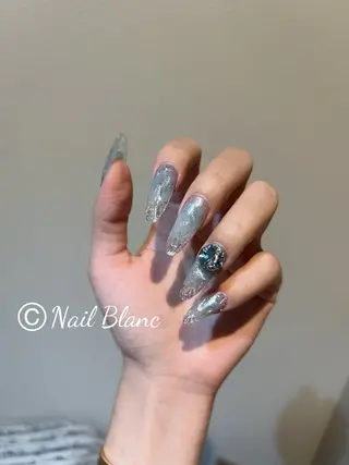 ネイル Kurehashi Yui🧸のネイルデザイン