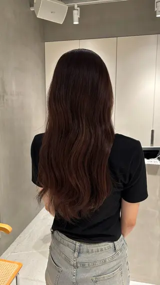 カラー techné所属・塔尾 真那のヘアスタイル