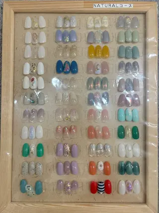 ネイル ソルネイルアンドアイラッシュ所属・山田 茉世のネイルデザイン