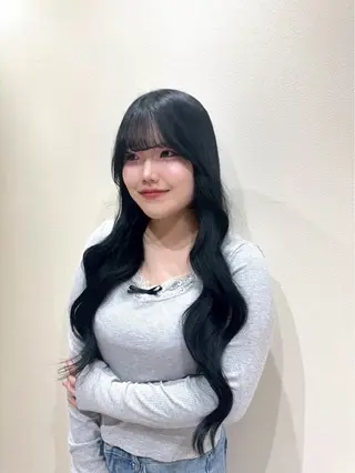 ロング カラー ワンホン×髪質改善 つのーか🩶‪🫧のヘアスタイル