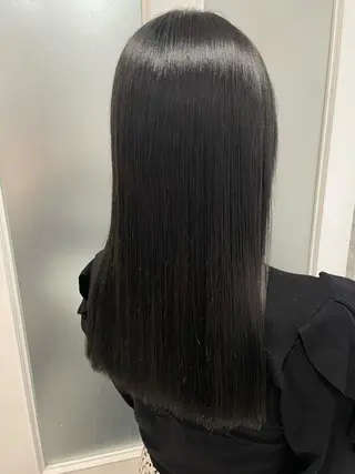 セミロング nuu 栄所属・🧸SAKI🎀 韓国レイヤーのヘアスタイル