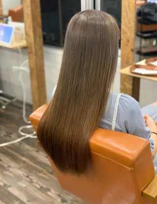 ロング ✨ハイトーン✨透明感 ✨生神　優季のヘアスタイル