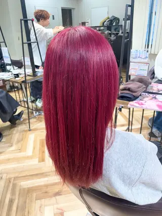 セミロング 🌈デザインカラー MISAKI🐰のヘアスタイル