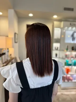 ミディアム 中山 柚香のヘアスタイル
