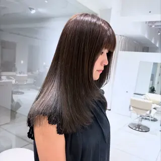 ミディアム カラー カジュアルを女っぽく 𝗮𝘆𝗮𝗰𝗼のヘアスタイル