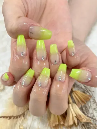 ネイル Basic町田本店 Suzunaのネイルデザイン