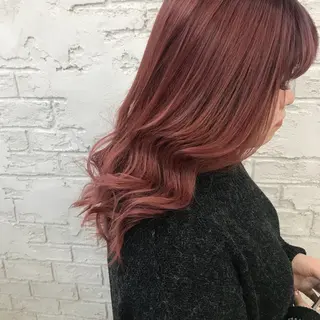 ロング カラー オリーブ/アッシュ やわらか透明感カラーのヘアスタイル