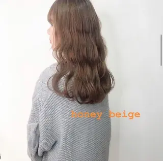 ロング 家里 圭子のヘアスタイル