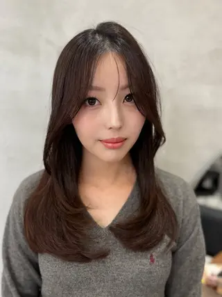 ロング カラー 柔らかレイヤー× 透け感カラー/SUのヘアスタイル