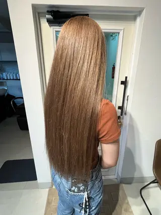 カラー annuy aoiのヘアスタイル