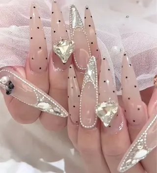 ネイル MoonHi Nail Salon所属・MoonHi Nail 朝霞台のネイルデザイン