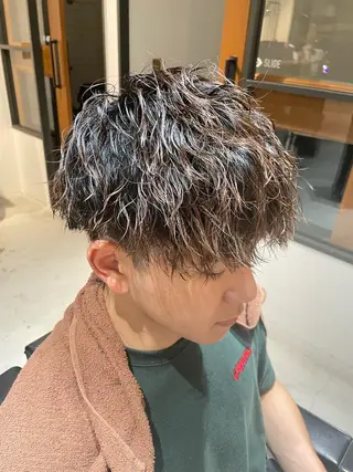 ショート QUONHEAL(クオンヒール)所属・重名 陸のヘアスタイル