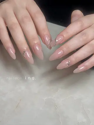 ネイル ｉｎｇ .のネイルデザイン