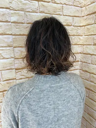ミディアム パーマ ベリショディレクター 小野 健太郎のヘアスタイル