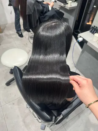 セミロング RAF TOKYO 薬院店所属・福岡／艶髪カラー/ 髪質改善/SAEのヘアスタイル