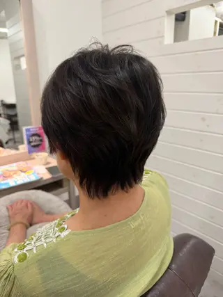 ショート 荻野 結衣のヘアスタイル
