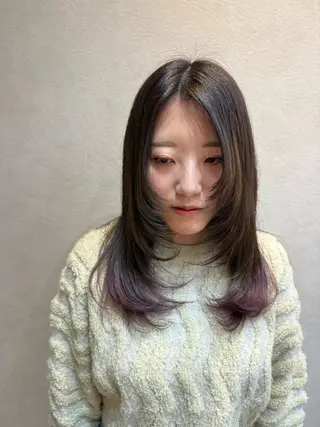 セミロング newi まーぼーのヘアスタイル