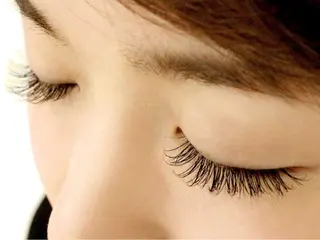 マツエク・マツパ moreモア銀座🌼 岩渕のマツエク・マツパデザイン