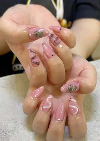 ネイル 鈴木 亜和音のネイルデザイン