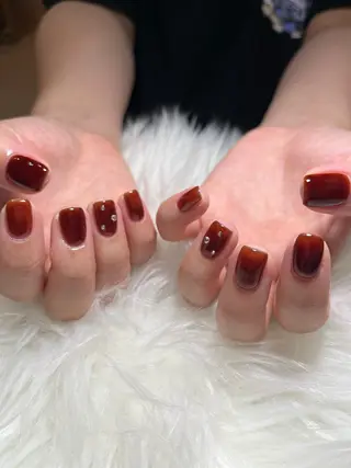 ネイル 冨田 茉優のネイルデザイン