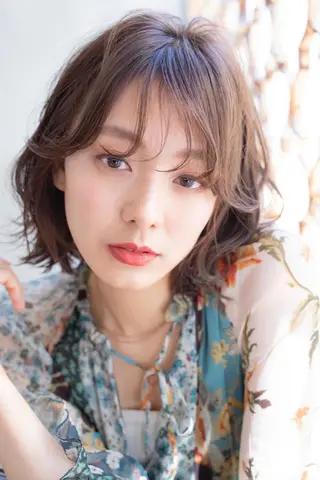 ミディアム MUSASHI ブリーチカラー◎のヘアスタイル