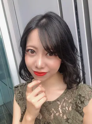 ミディアム カラー Ate by little所属・青木 梢のヘアスタイル