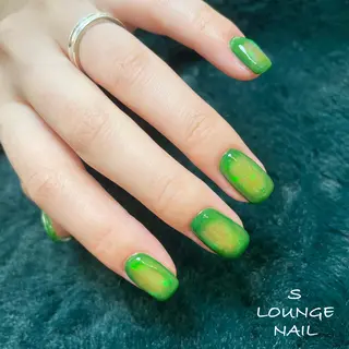 ネイル S LOUNGE NAIL所属・パーツたくさん🍓 SUMIのネイルデザイン