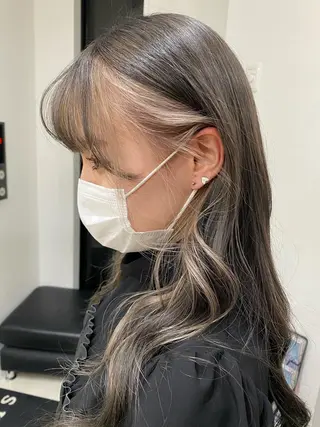 セミロング カラー ヘアアレンジ SHACHU渋谷神南店所属・SHACHU ayamiのヘアスタイル