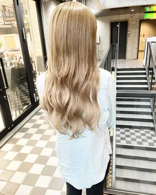 ロング カラー ヘアアレンジ TATSUYA アートディレクターのヘアスタイル