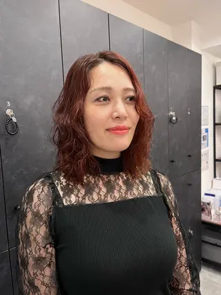 ミディアム パーマ Viot 銀座 樋口 桃佳のヘアスタイル