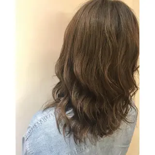 セミロング カラー 坂西 春果のマツエク・マツパデザイン