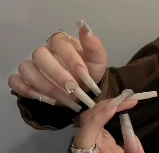 ネイル 相沢 さやかのネイルデザイン