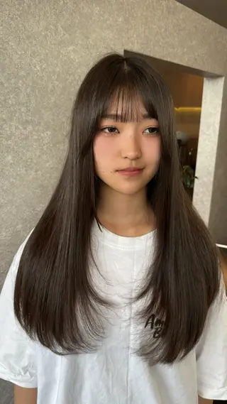 セミロング 今岡 育美のヘアスタイル
