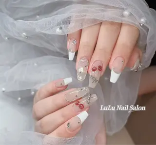 ネイル LULU Nail  Salon 新宿所属・LU LU NailSalonのネイルデザイン