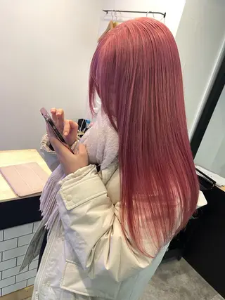 ロング GATE.所属・シマヅ タイジのヘアスタイル