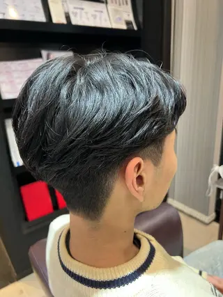 ショート パーマ メンズ 山下 裕己のヘアスタイル