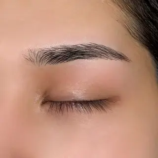 アイブロウ grey ひなたのマツエク・マツパデザイン