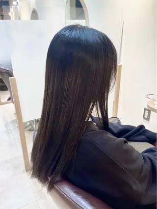 カラー 内山 あすかのヘアスタイル