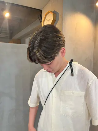 メンズ 韓国風前髪顔周り バーバーakaneのヘアスタイル