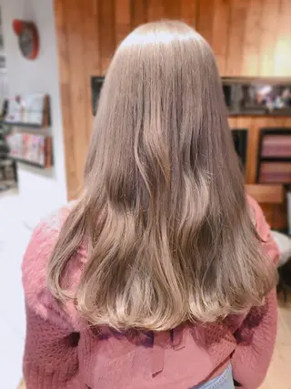 セミロング カラー LUXBE UNITED所属・🌷RIE 🌷のヘアスタイル