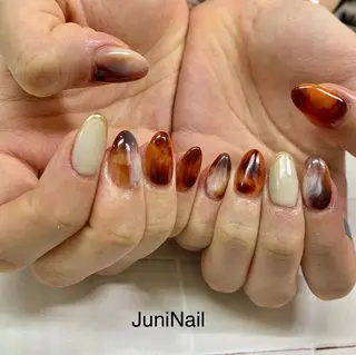 ネイル JuniNail 주니네일🇰🇷suのネイルデザイン