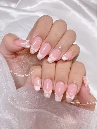 MoON...❤︎ MeGuのネイルデザイン