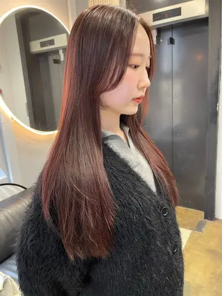 ロング カラー TATSUブリーチ/ ミルクティーベージュのヘアスタイル