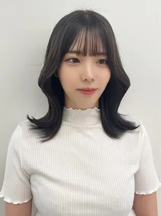 セミロング カラー 韓国ヘア☁️ mitsukiのヘアスタイル