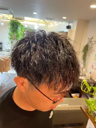 パーマ メンズ Pilina所属・伊丹Pilina 山田のヘアスタイル