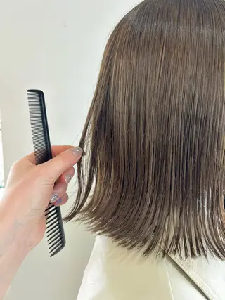 カラー 藤原 あかりのヘアスタイル