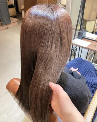 カラー Levi所属・梶山 真緒のヘアスタイル