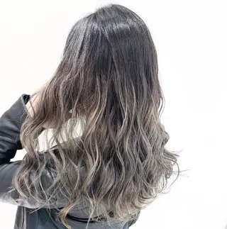 セミロング カラー N° jillva ♦️川端裕司♦️のヘアスタイル